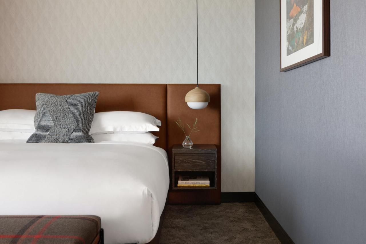 คิมป์ตัน อาร์เมอร์รี โฮเทล โบซแมน Hotel ภายนอก รูปภาพ