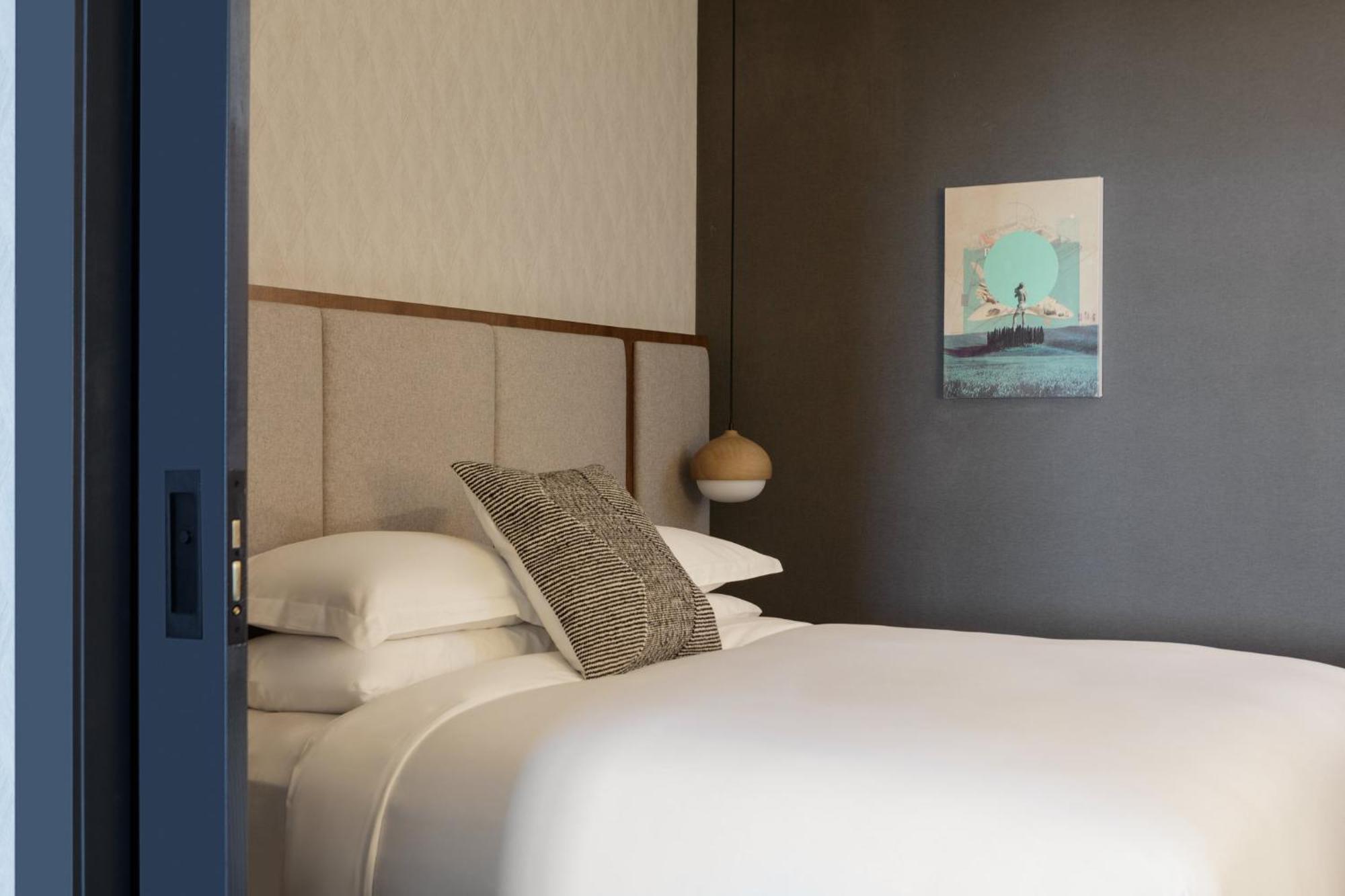 คิมป์ตัน อาร์เมอร์รี โฮเทล โบซแมน Hotel ภายนอก รูปภาพ
